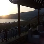 Onar Mani 4*