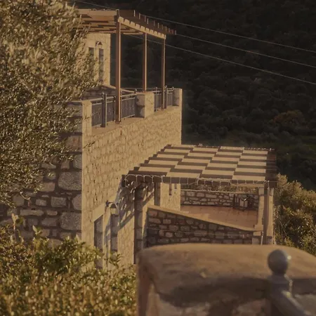 Apartmanhotel Onar Mani 3*