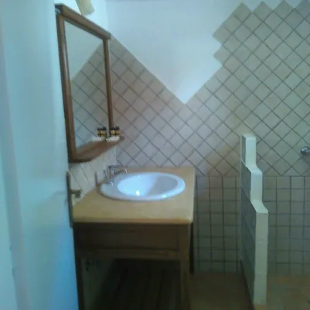 Onar Mani شقة فندقية Néon Oítilon