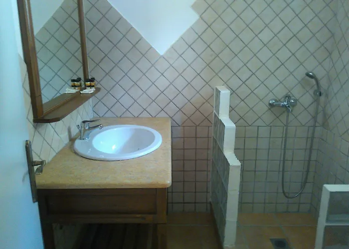 Onar Mani Aparthotel